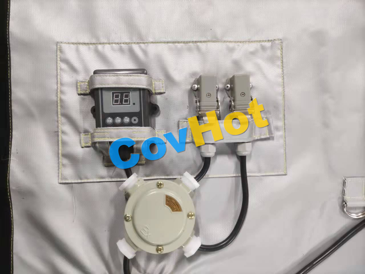 電伴熱<a href=http://m.zuizhineng.cn/e/tags/?tagname=%E4%BF%9D%E6%B8%A9%E5%A5%97 target=_blank class=infotextkey>保溫套</a>