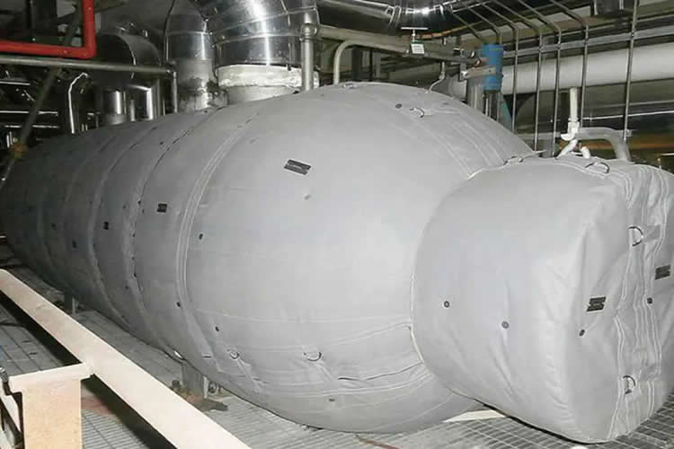 再沸器保溫,再沸器<a href=http://m.zuizhineng.cn/e/tags/?tagname=%E4%BF%9D%E6%B8%A9%E5%A5%97 target=_blank class=infotextkey>保溫套</a>,<a href=http://m.zuizhineng.cn/e/tags/?tagname=%E6%8D%A2%E7%83%AD%E5%99%A8%E4%BF%9D%E6%B8%A9 target=_blank class=infotextkey>換熱器保溫</a>